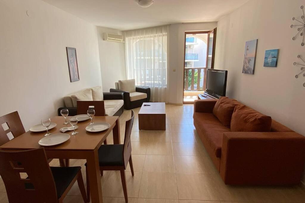 Top Complex Apartment On The Beach Светий Влас Екстер'єр фото